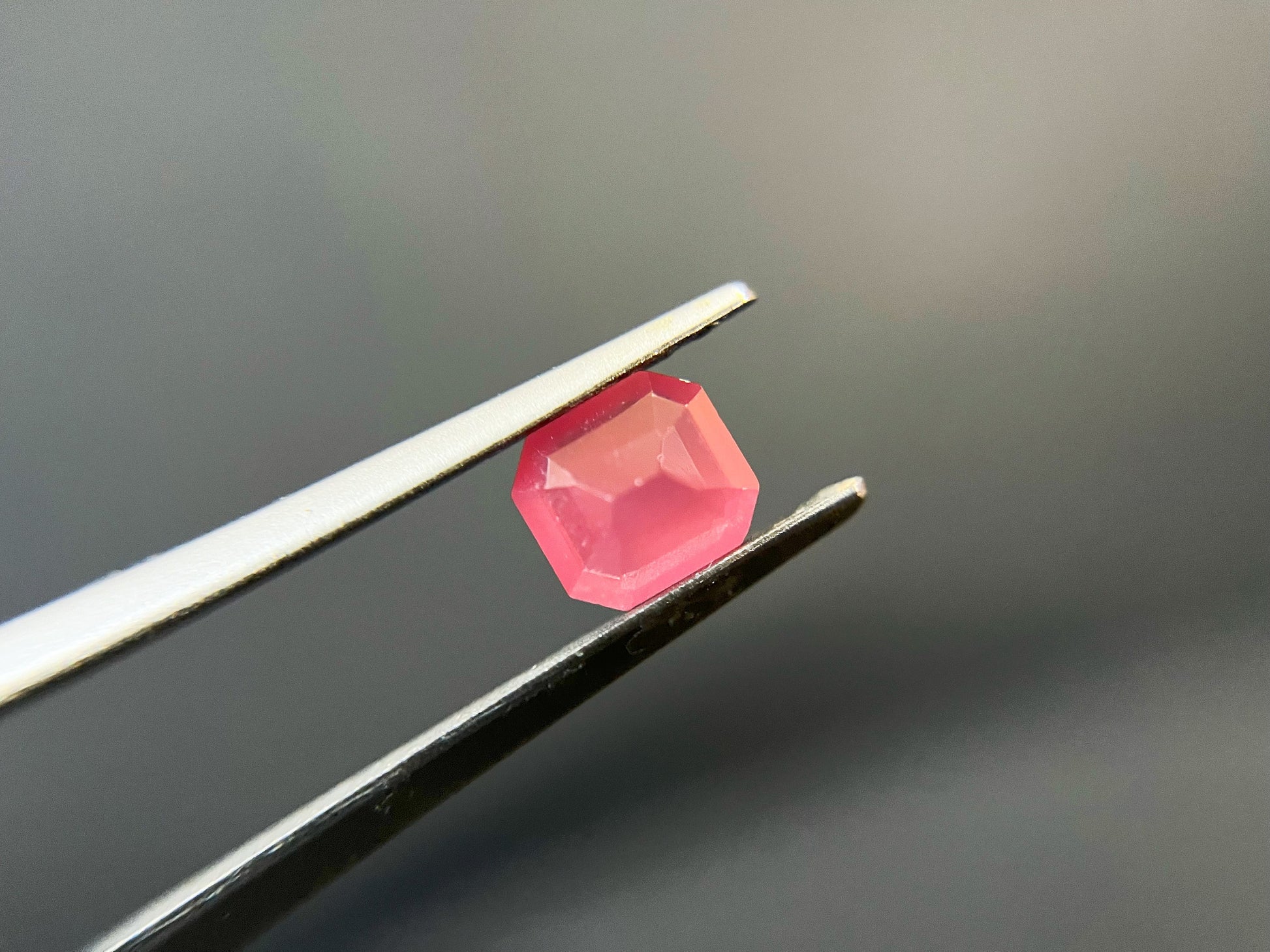 Natural Neon Orangey Pink Mahenge Spinel, Loose Gemstone for Jewelry Making 1.08 Ct