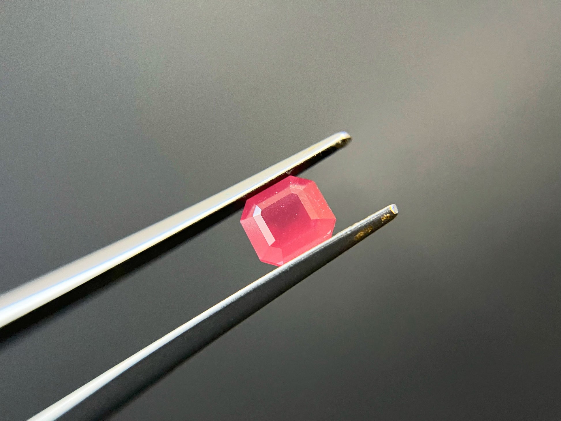 Natural Neon Orangey Pink Mahenge Spinel, Loose Gemstone for Jewelry Making 1.08 Ct