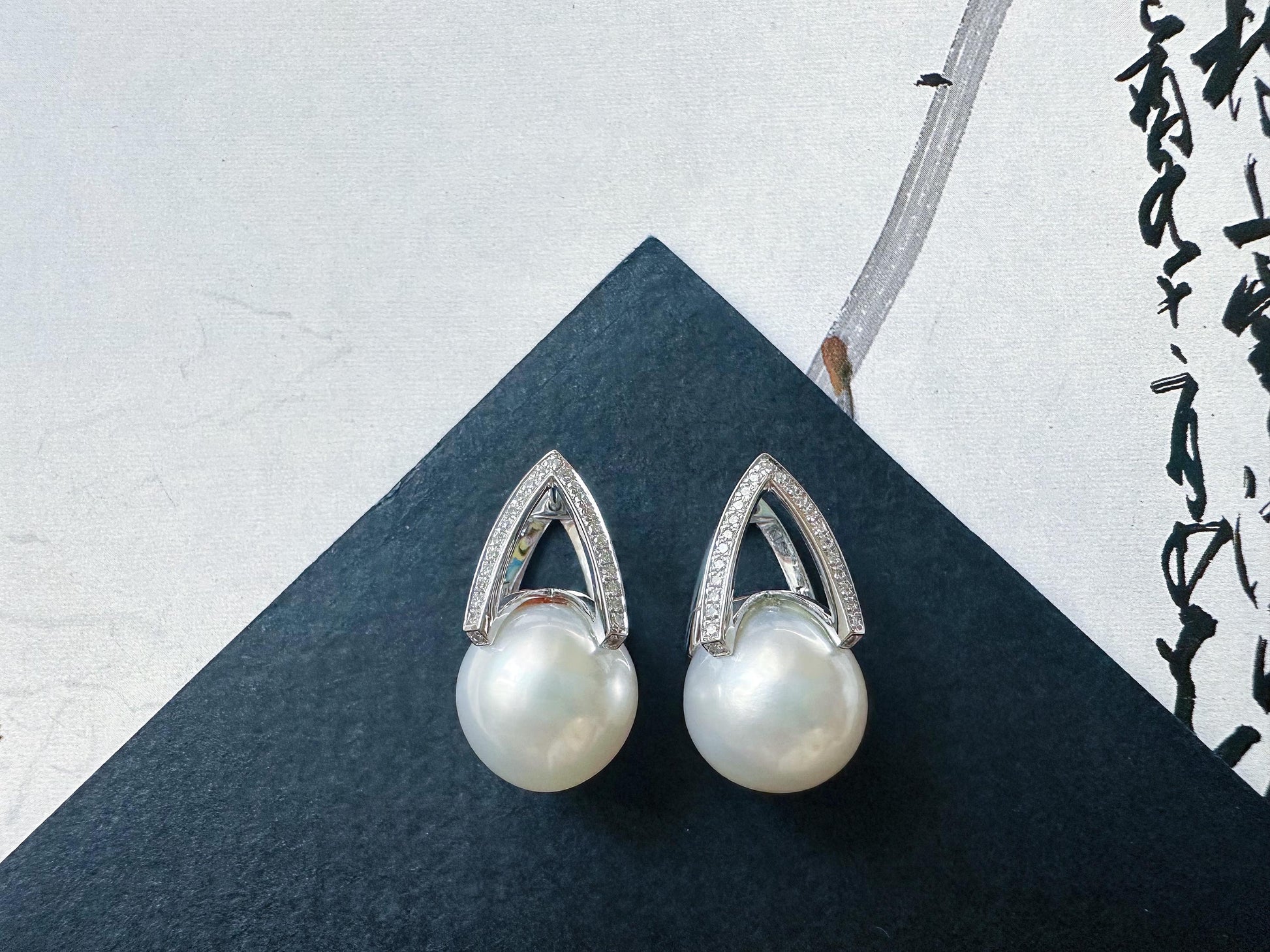 Natural Australian South Sea Pearl Earrings 18k White Gold, 11.9mm Round White Pearl Drop Earrings with Diamonds, Luxury Fine Jewelry Gift