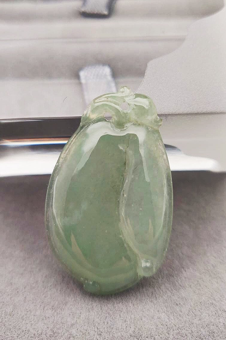 Green Jadeite Gourd Pendant