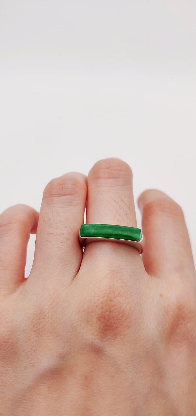 Vivid Green Jade 18K White Gold Ring - Minimalist Design