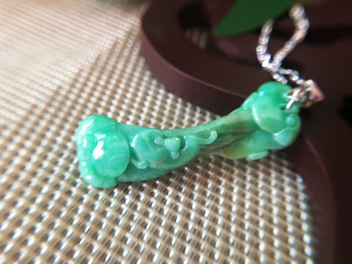 Green Jadeite Ruyi Necklace Pendant