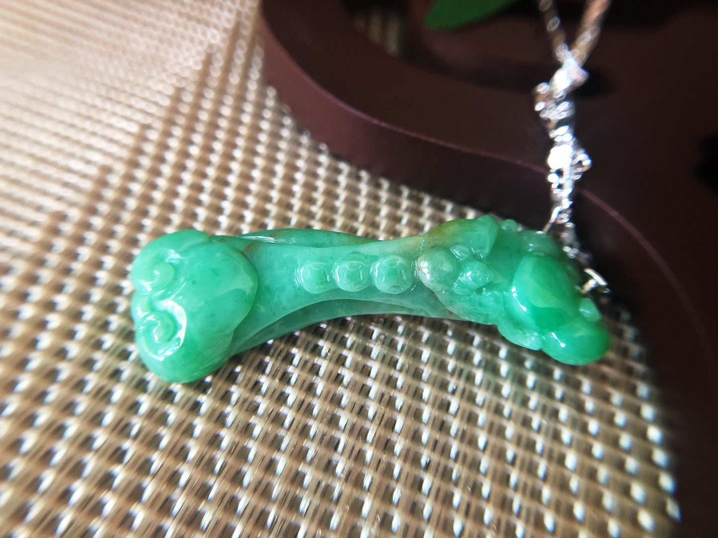 Green Jadeite Ruyi Necklace Pendant