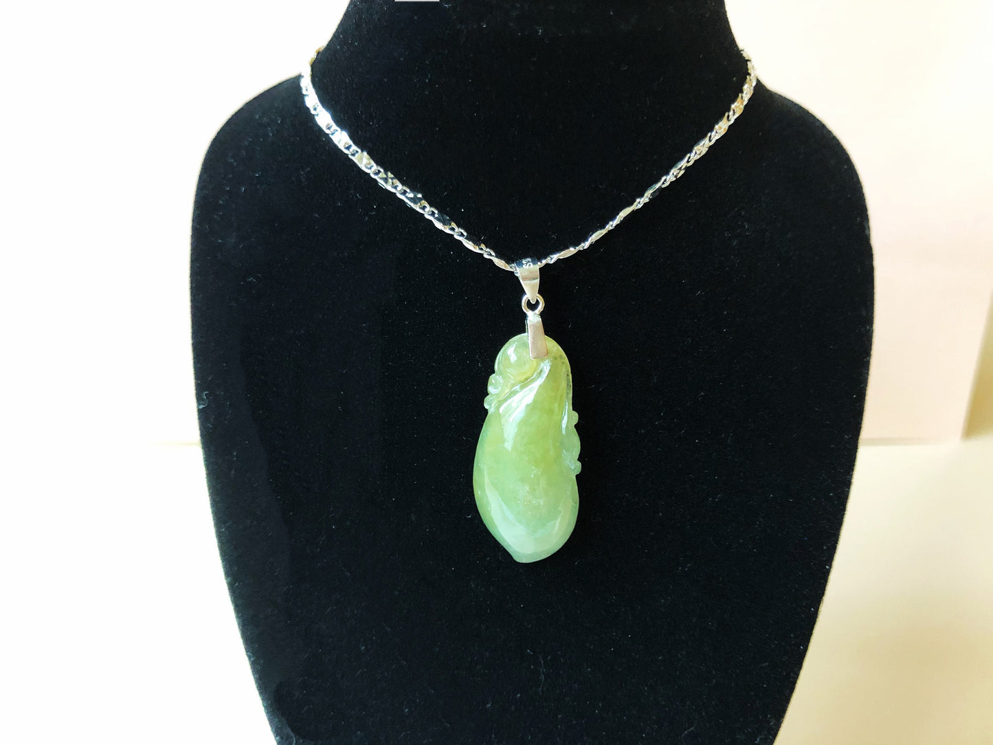 Icy Yellow Jadeite Gourd Pendant