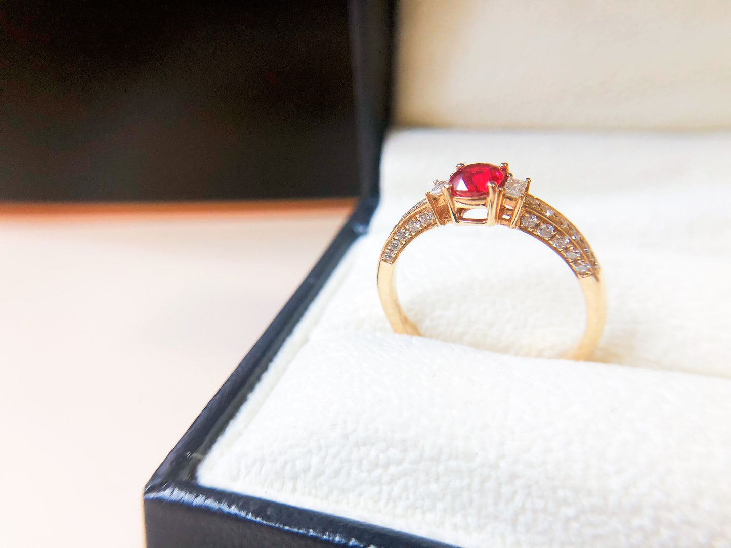 Vivid Red Spinel and Diamond 18K Gold Cocktail Ring