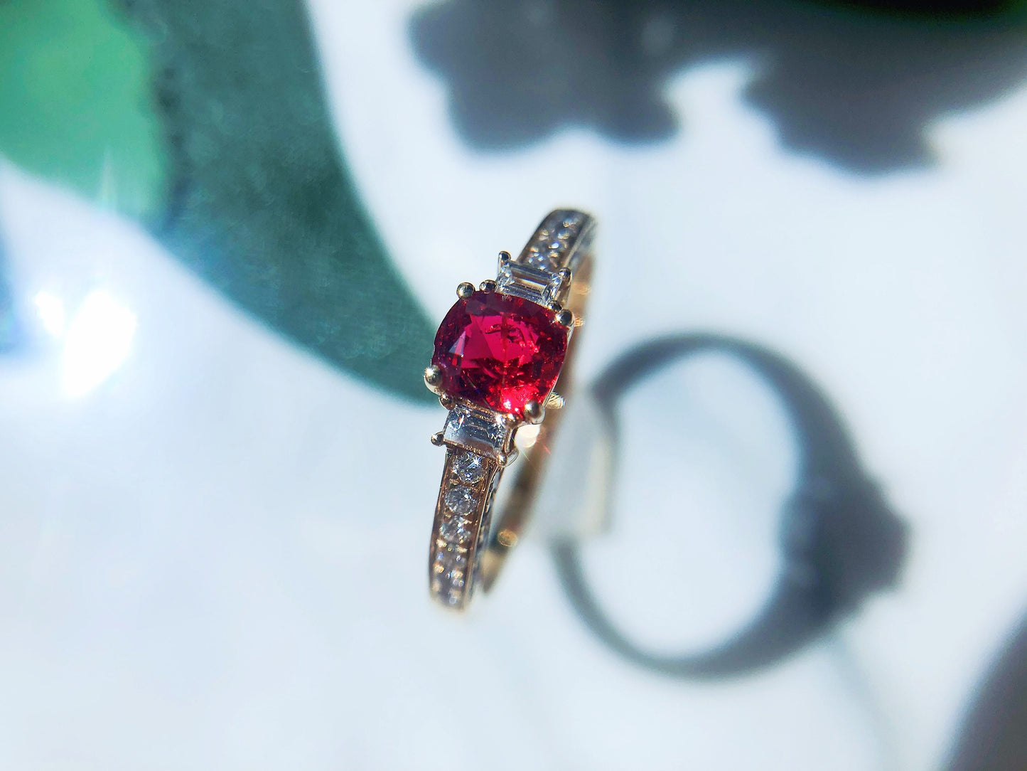 Vivid Red Spinel and Diamond 18K Gold Cocktail Ring