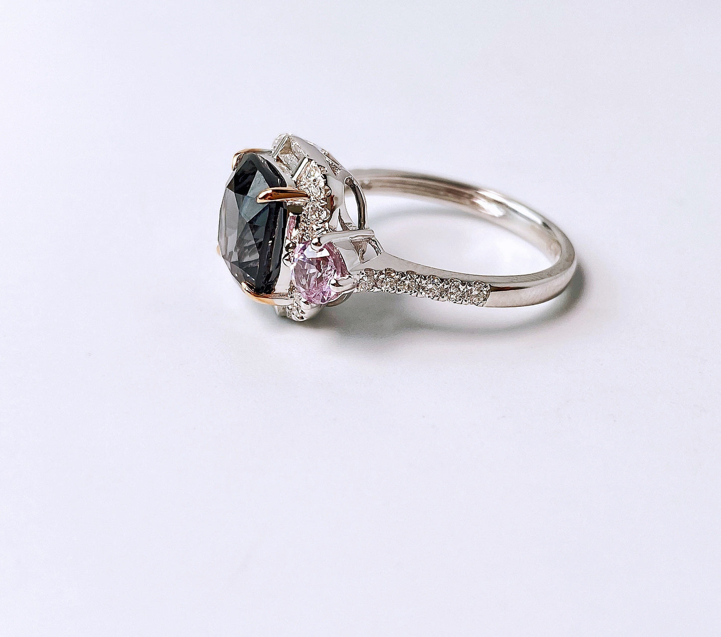 3.65 Ct Natural Myanmar Grey Spinel with Pink Spinels and Diamond 18K White Gold Ring