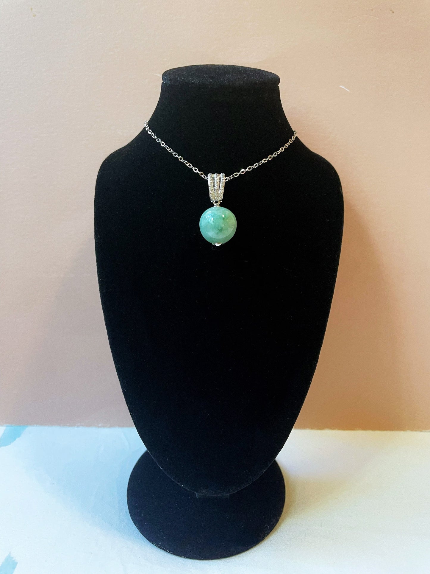 Green Jade Bead Silver Pendant Necklace