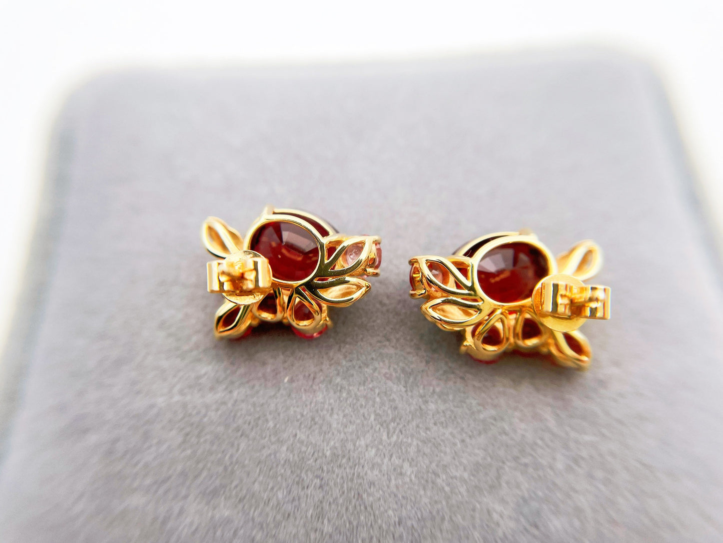 Red Garnet Spinel Earrings in 18K Yellow Gold Leafy Studs