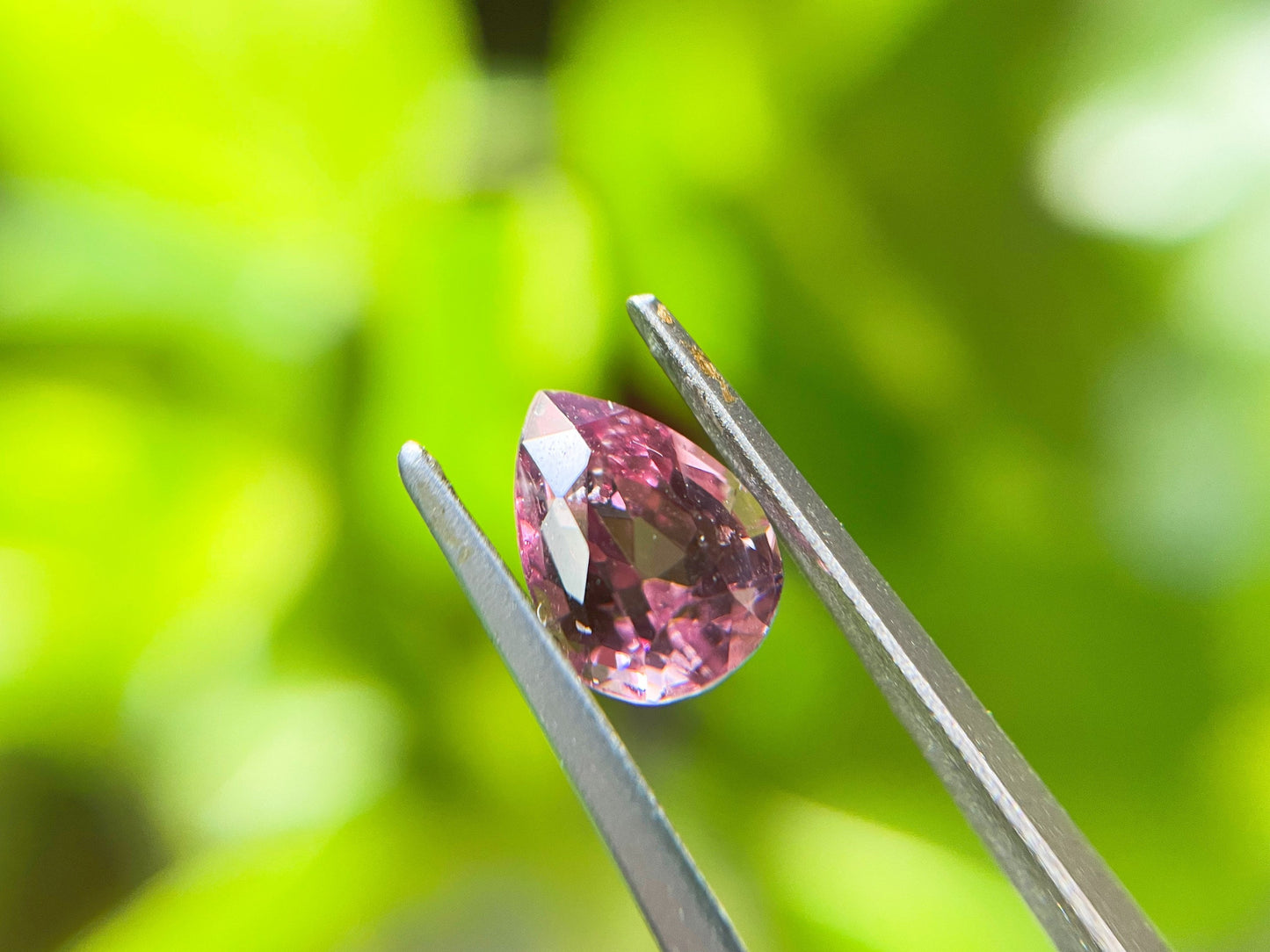 Natural Myanmar Purplish Red Tear Drop Spinel Gemstone