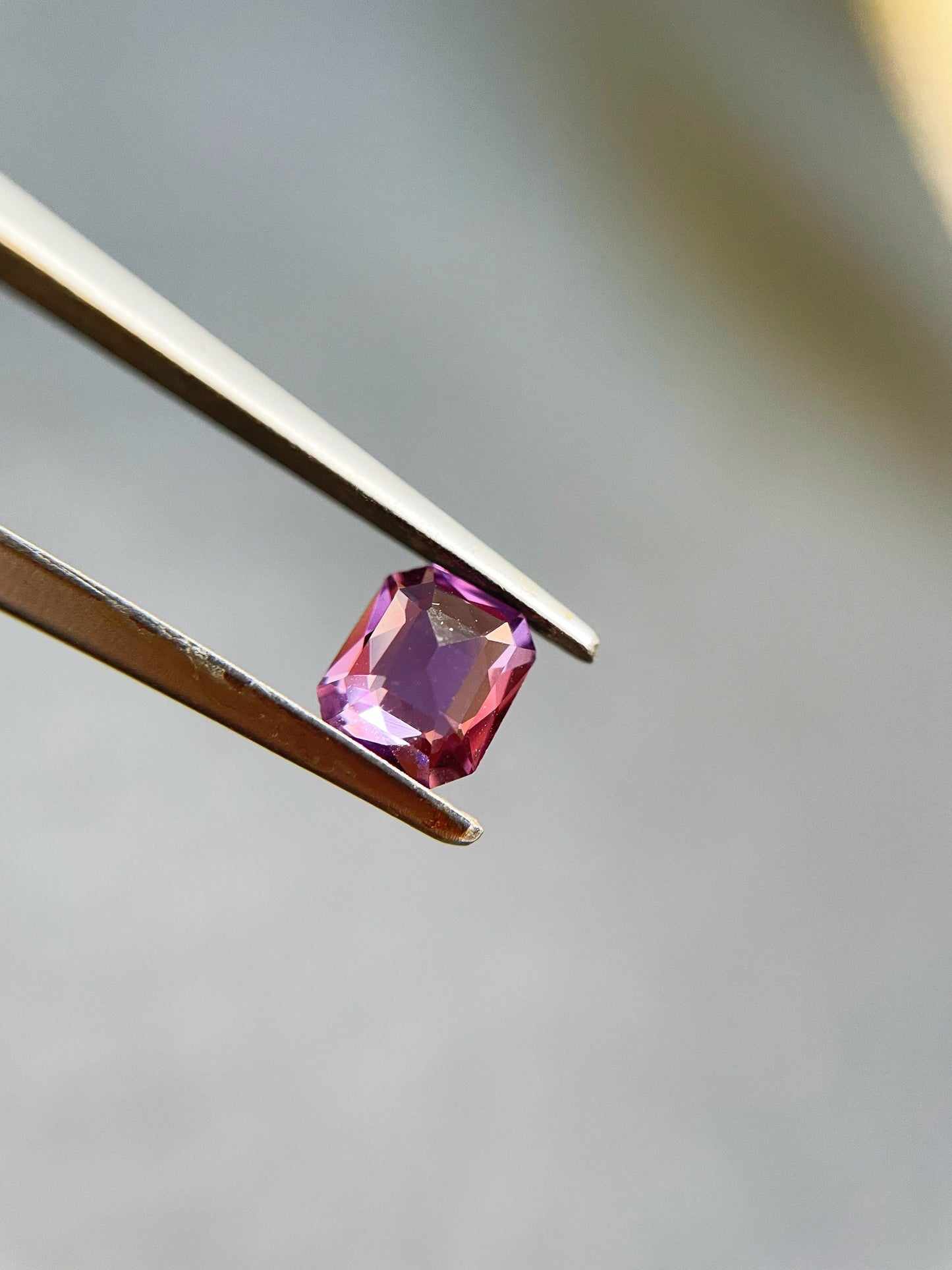 Natural Sri Lanka Magenta Color Sapphire