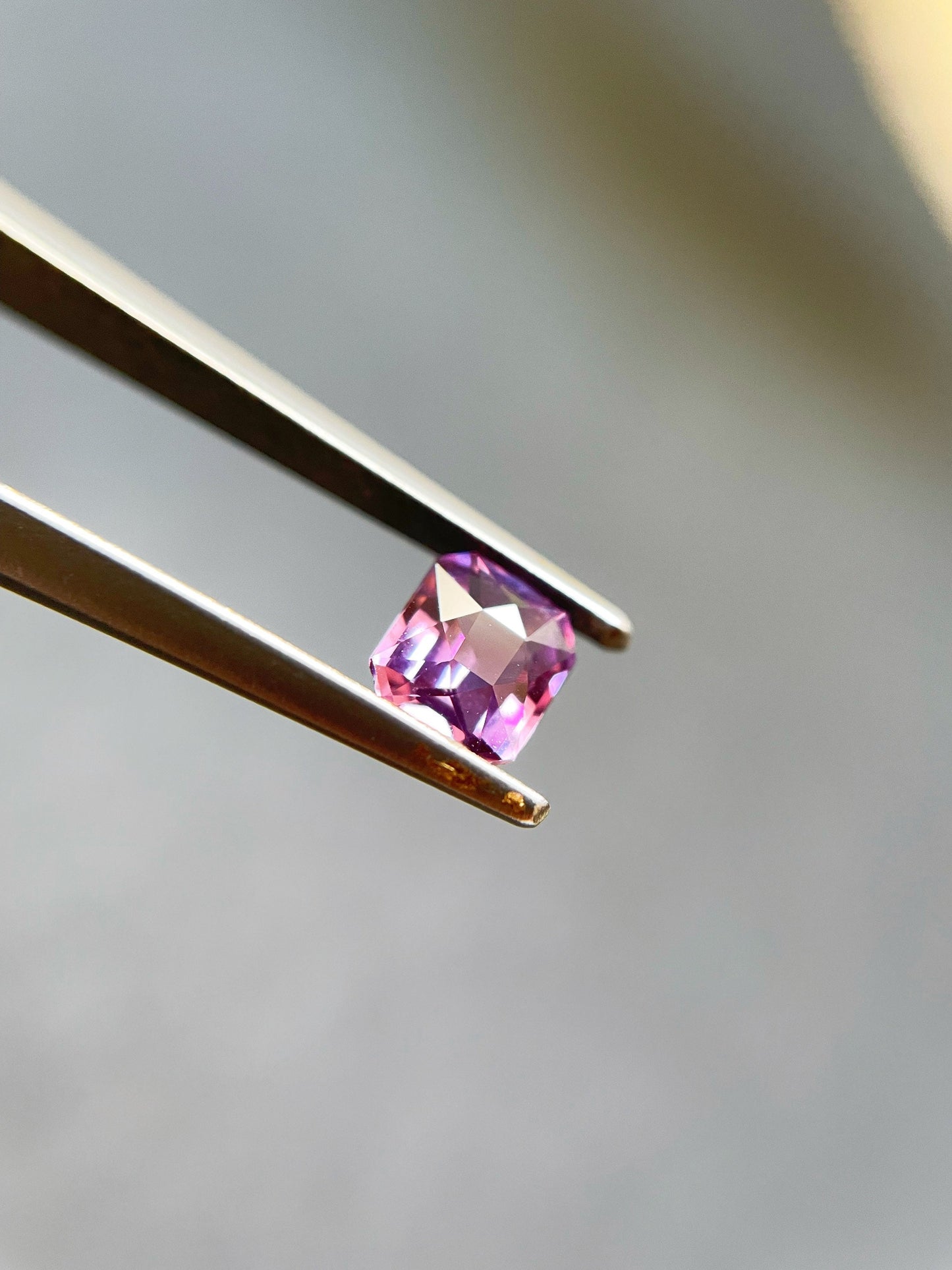 Natural Sri Lanka Magenta Color Sapphire