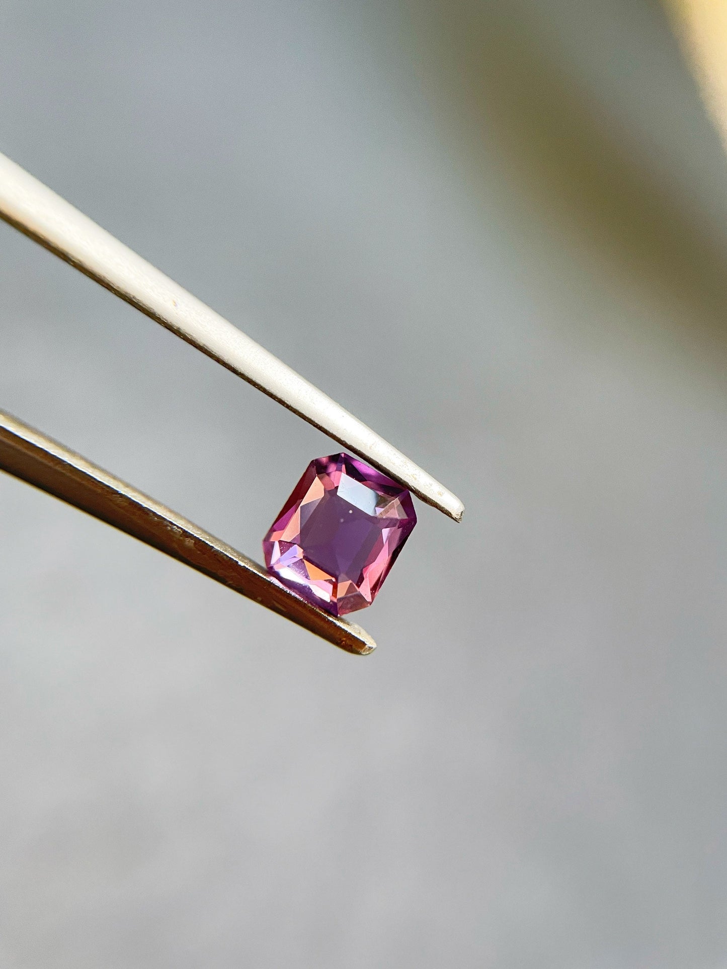 Natural Sri Lanka Magenta Color Sapphire