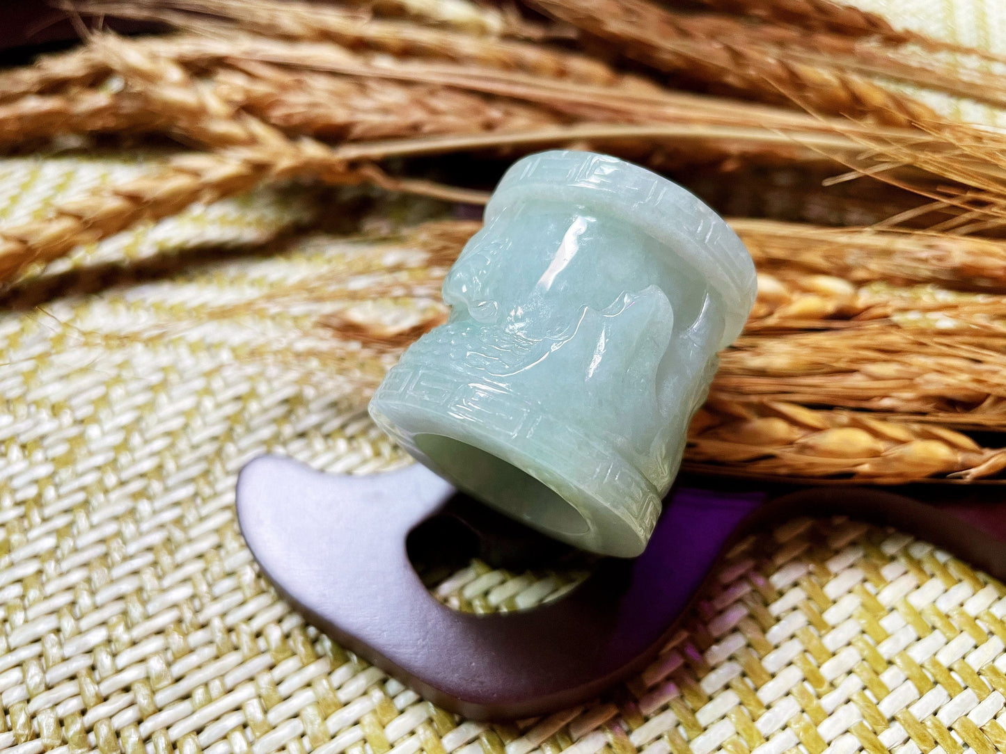 Jadeite Crane Thumb Ring - Symbol of Happiness and Longevity