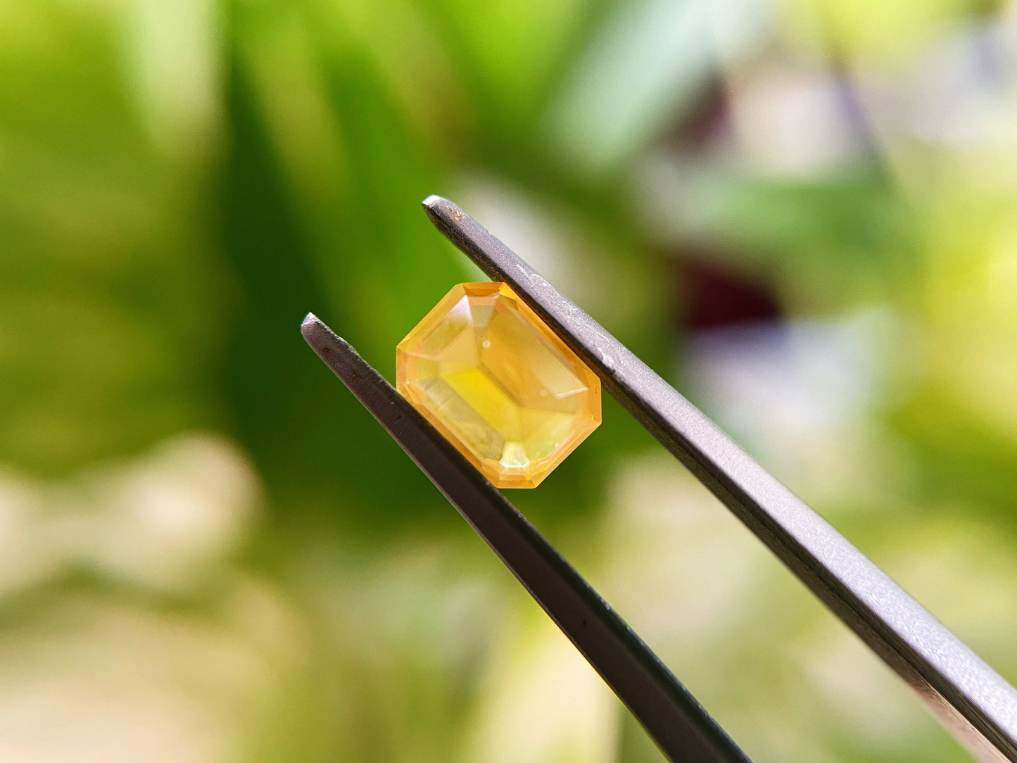 Certified Natural Sri Lanka Canary Yellow Sapphire Gemstone