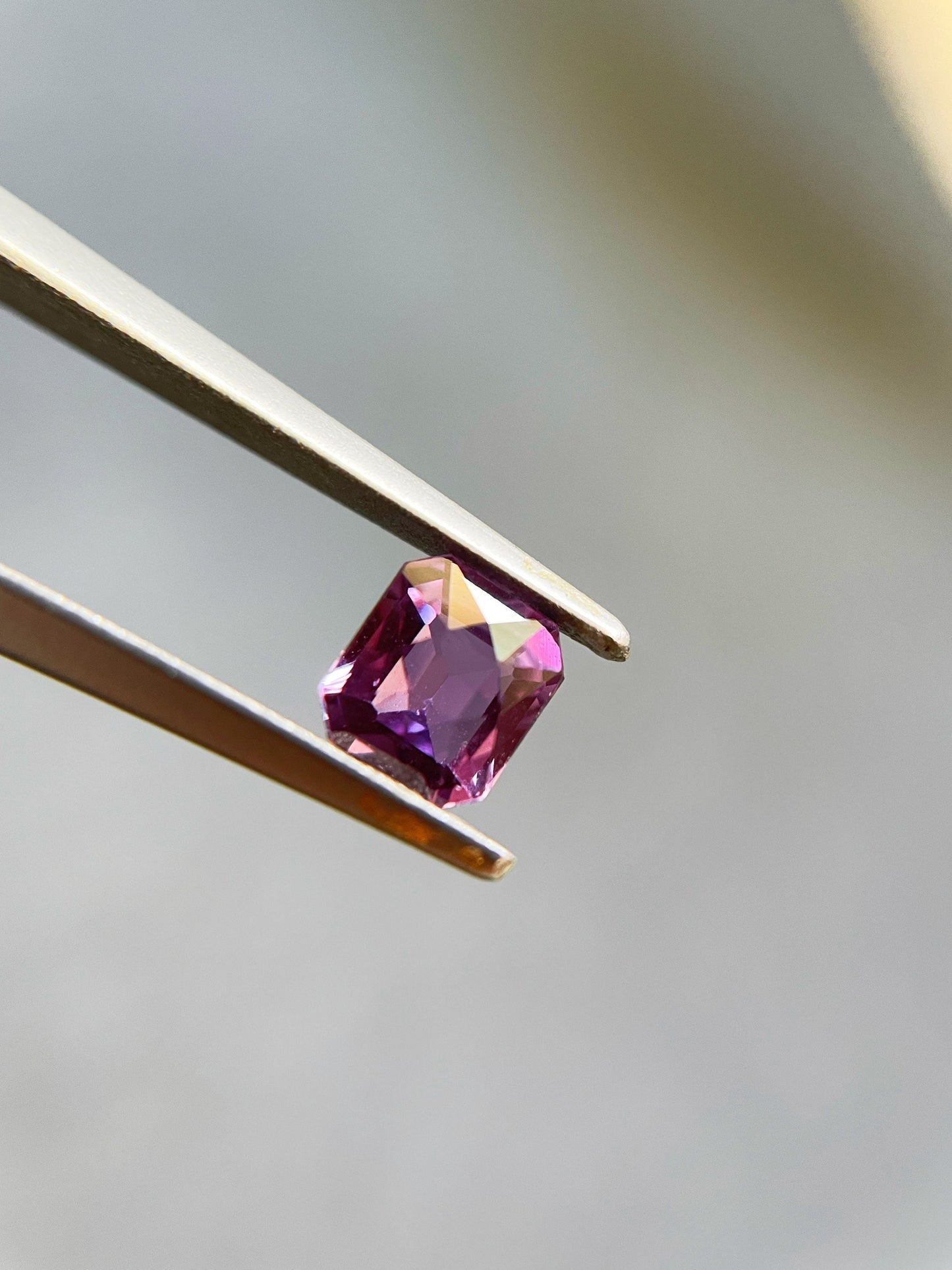 Natural Sri Lanka Magenta Color Sapphire