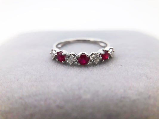 18k White Gold Ruby Diamond Ring