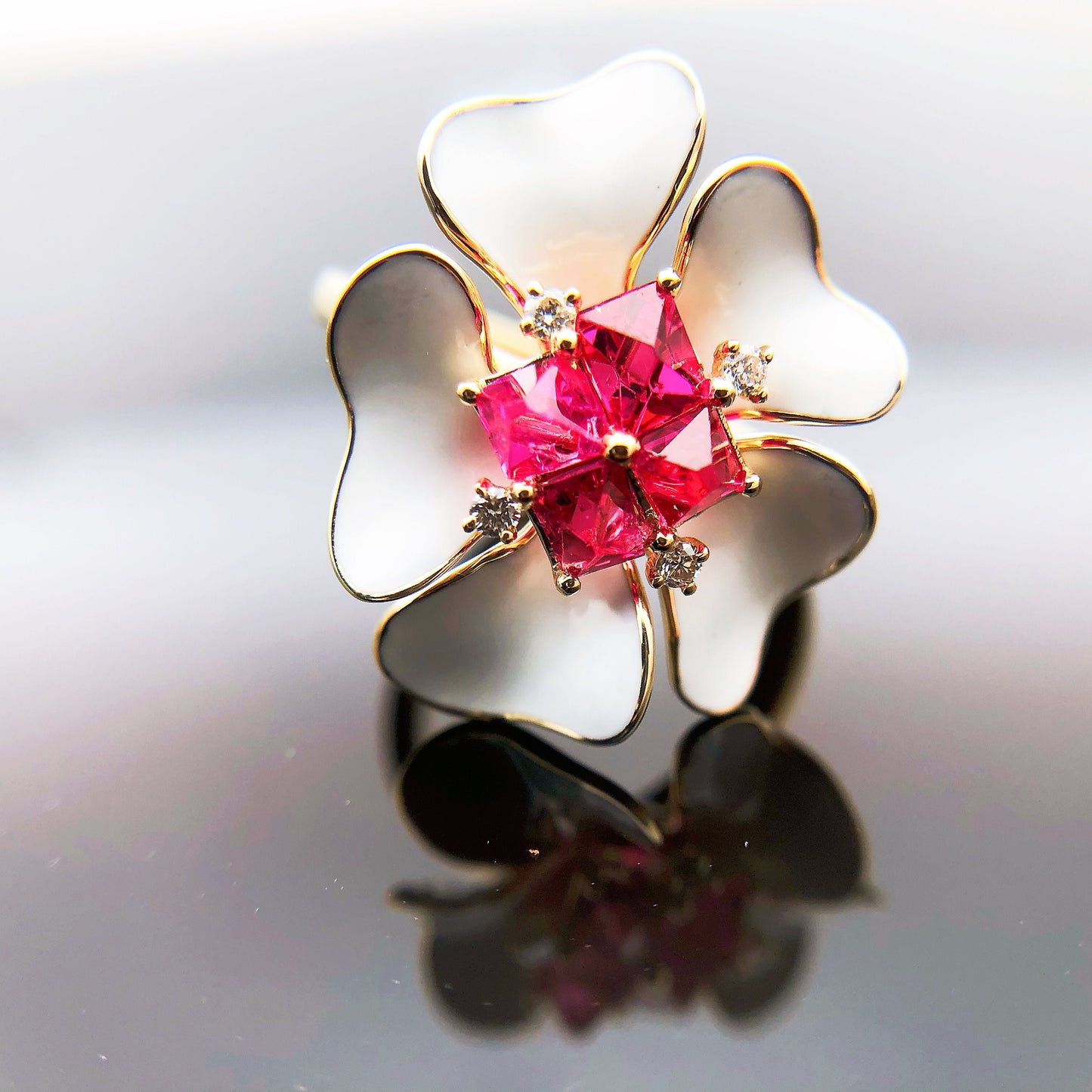 14K Gold Flower Ring with Mogok Vivid Pink Spinels