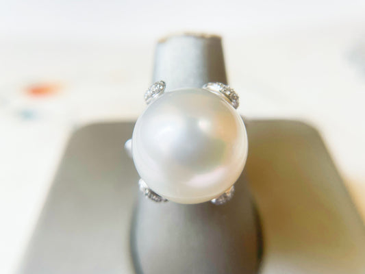 18K White Gold South Sea Pearl Diamond Ring