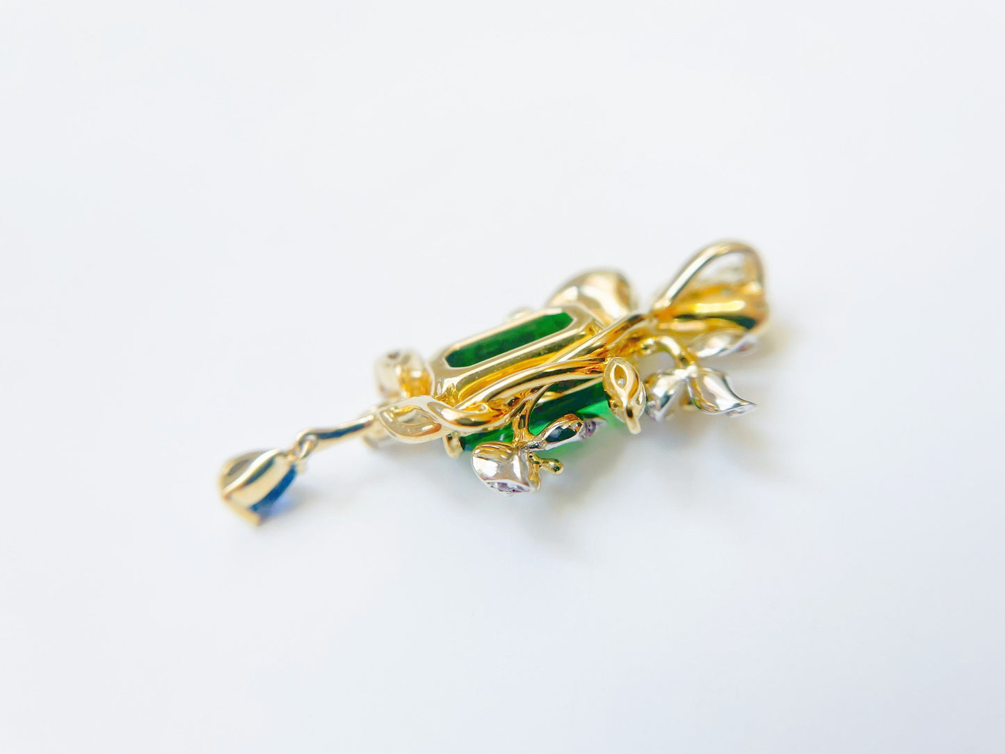 Green Tsavorite Floral Pendant - Natural Gemstones 14K Yellow Gold