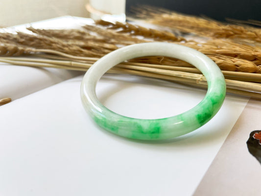 Bracelet jonc en jade vert pomme vif - 51,4 mm