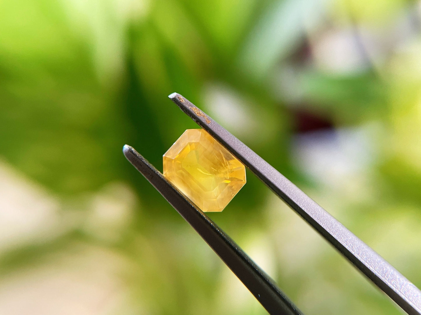 Certified Natural Sri Lanka Canary Yellow Sapphire Gemstone