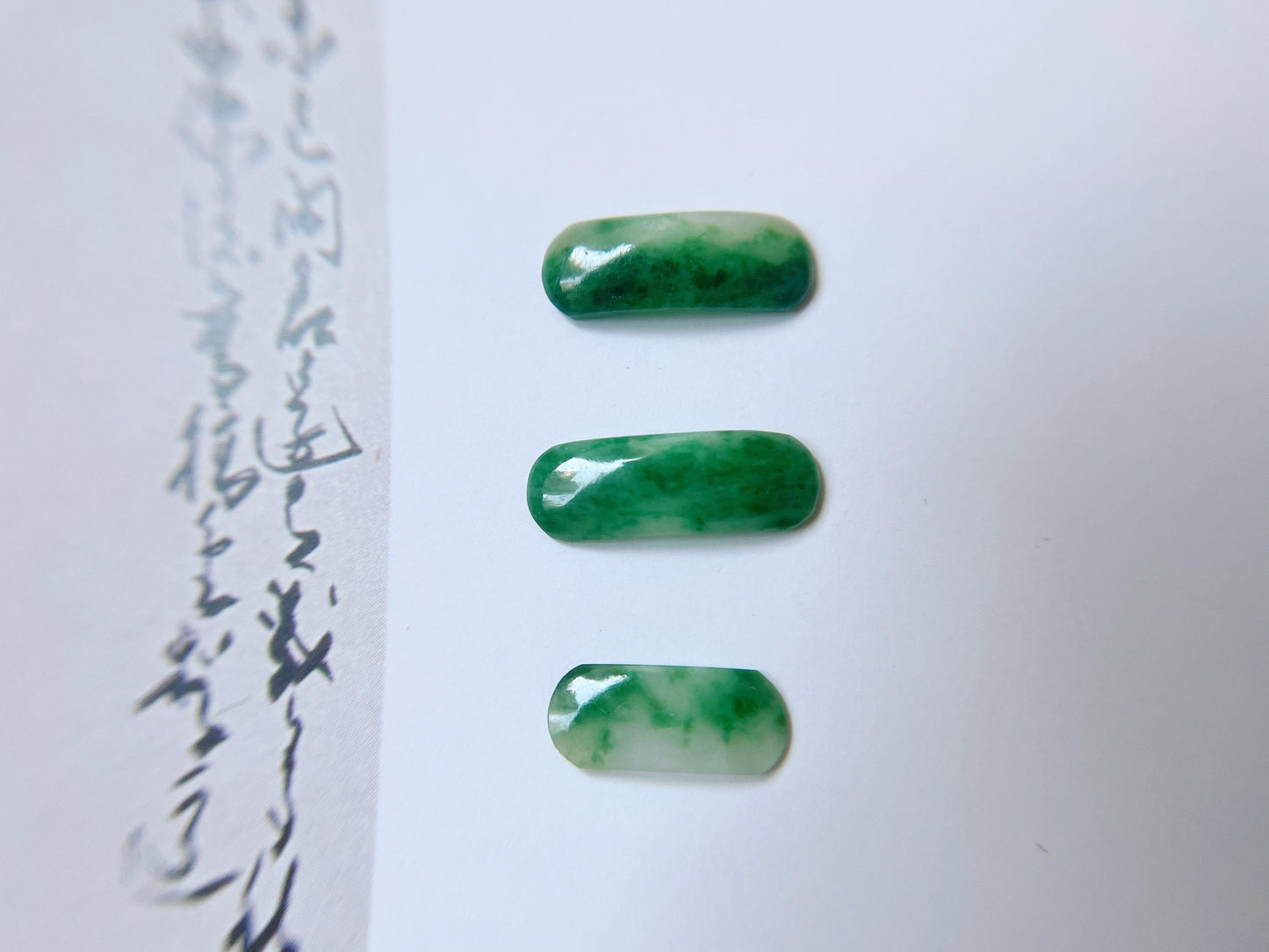 Green Saddle Cut Jadeite Gemstone