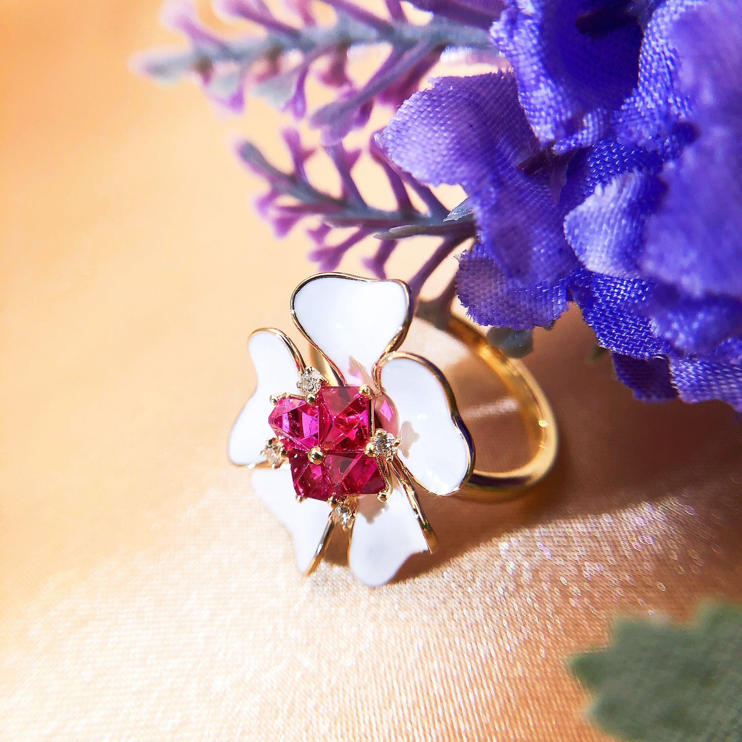 14K Gold Flower Ring with Mogok Vivid Pink Spinels