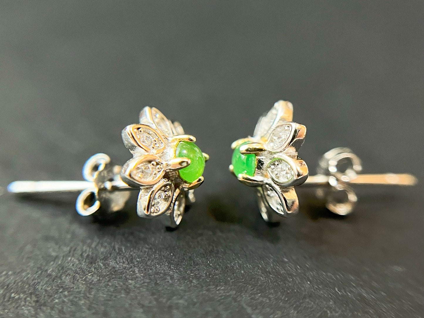 Jadeite Cabochon Sterling Silver Sunflower Ear Studs