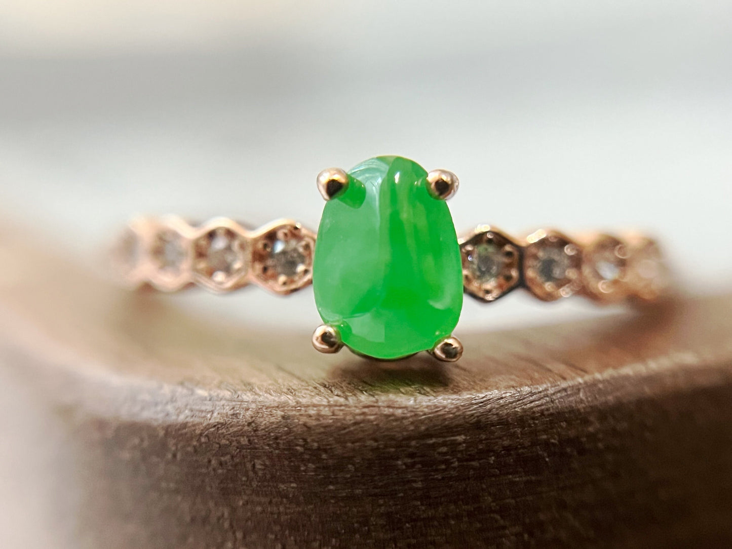 Green Jade Cabochon Silver Ring